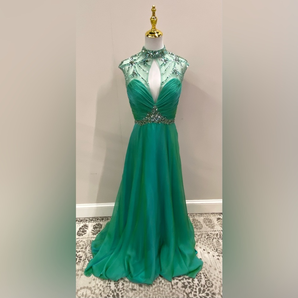Elegant Green Evening Gown